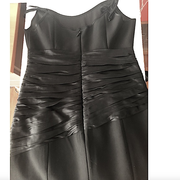 Cinq à Sept Anselle Mixed Media Cocktail Dress - Picture 8 of 12